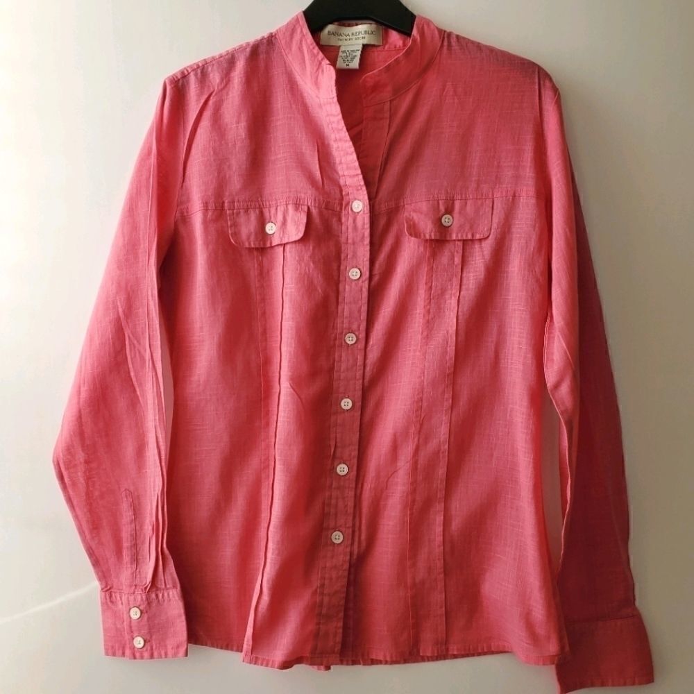 Women's Banana Republic button down shirt M